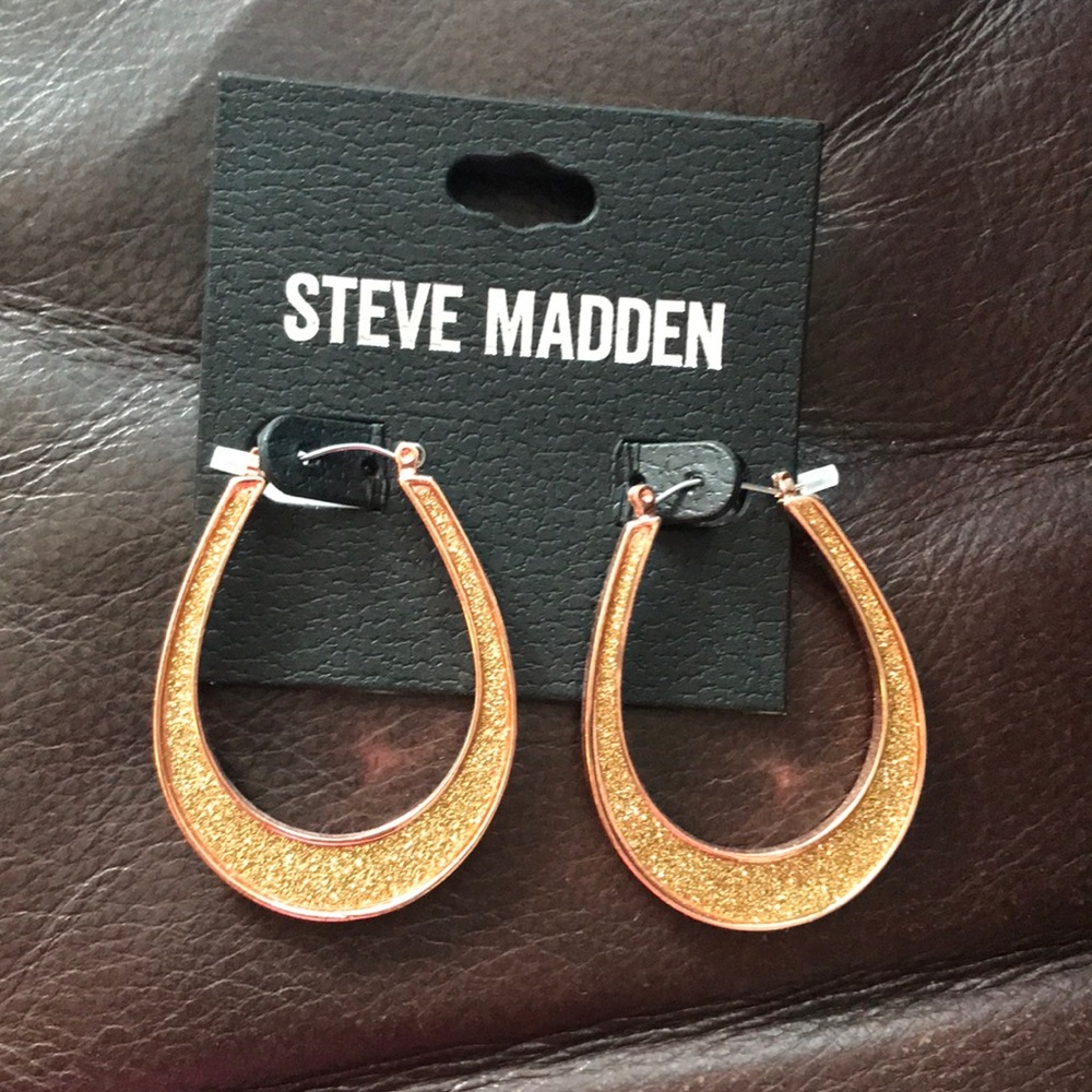 Steve Madden gold color glitter hoop earrings